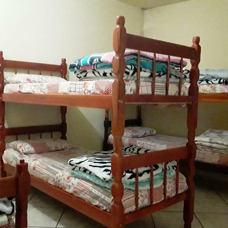 Hostel Pousada Consulado Понта Гроса Екстериор снимка