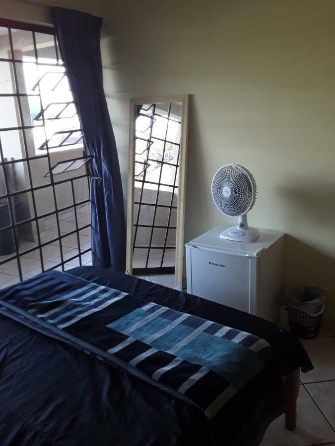 Hostel Pousada Consulado Понта Гроса Екстериор снимка